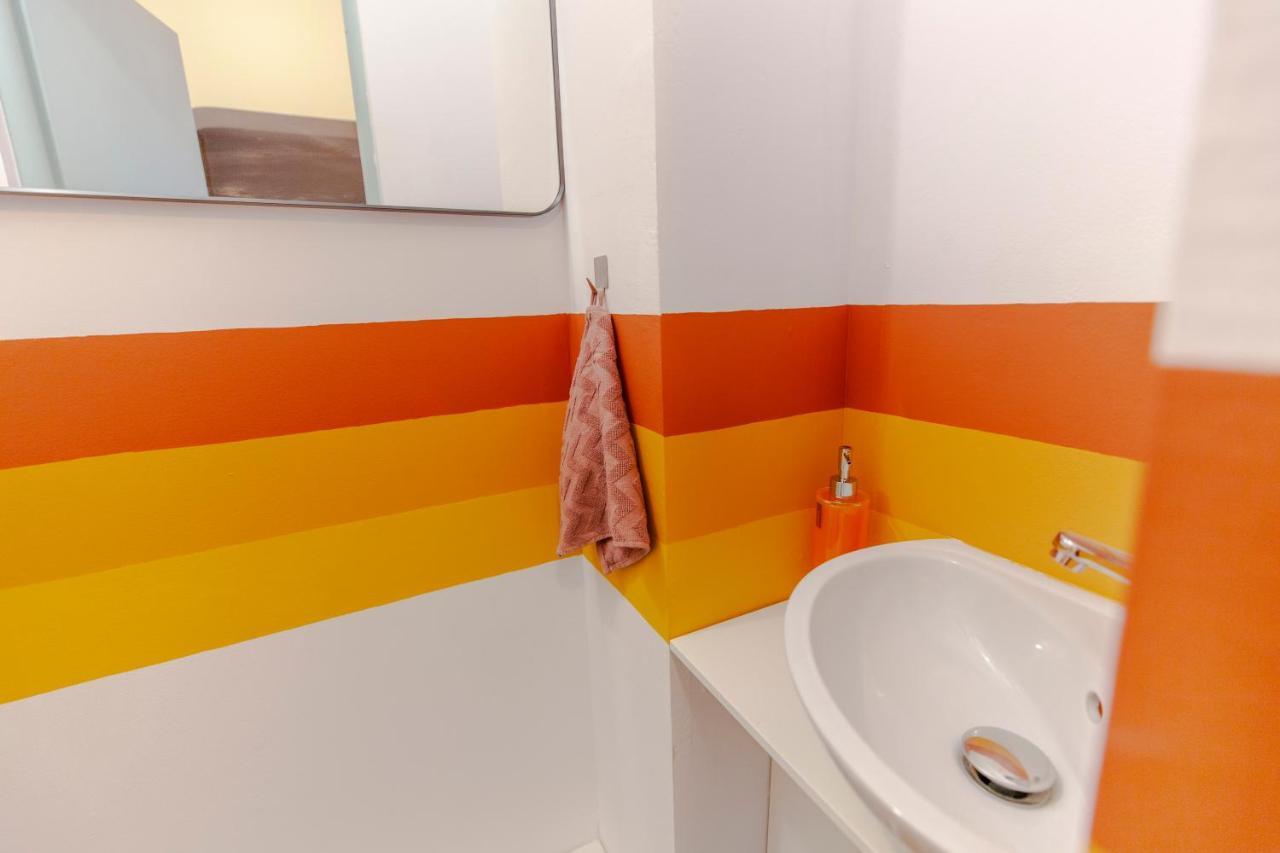 13 Septembrie Apt, Near Marriott Bucarest Extérieur photo